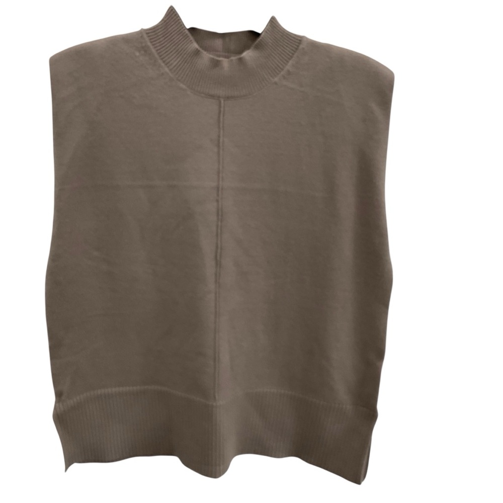 Three dots NWT Sleeveless sweater.